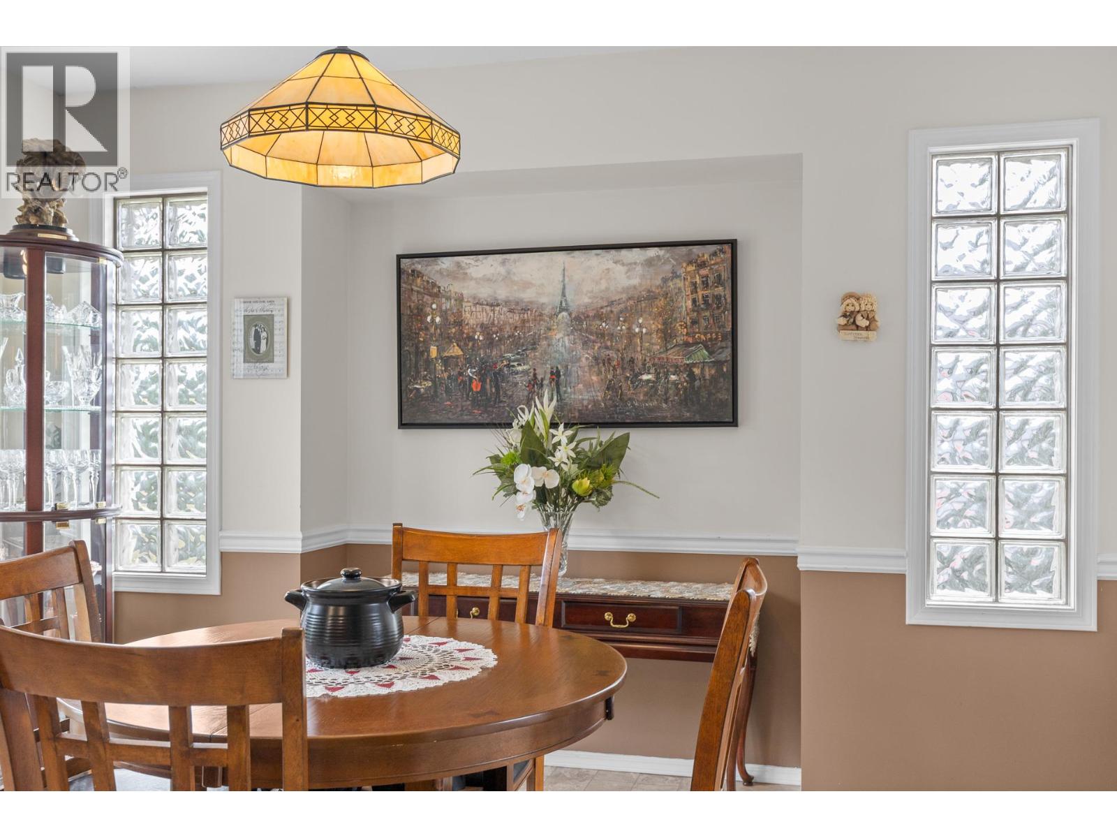 280 Cosens Court - 18