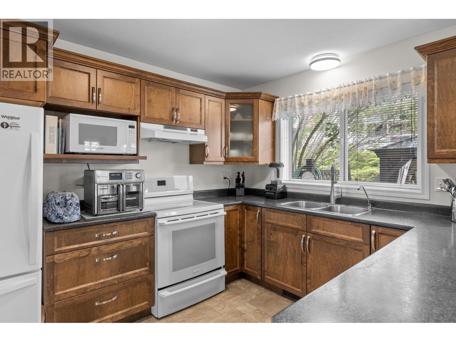 280 Cosens Court - 19