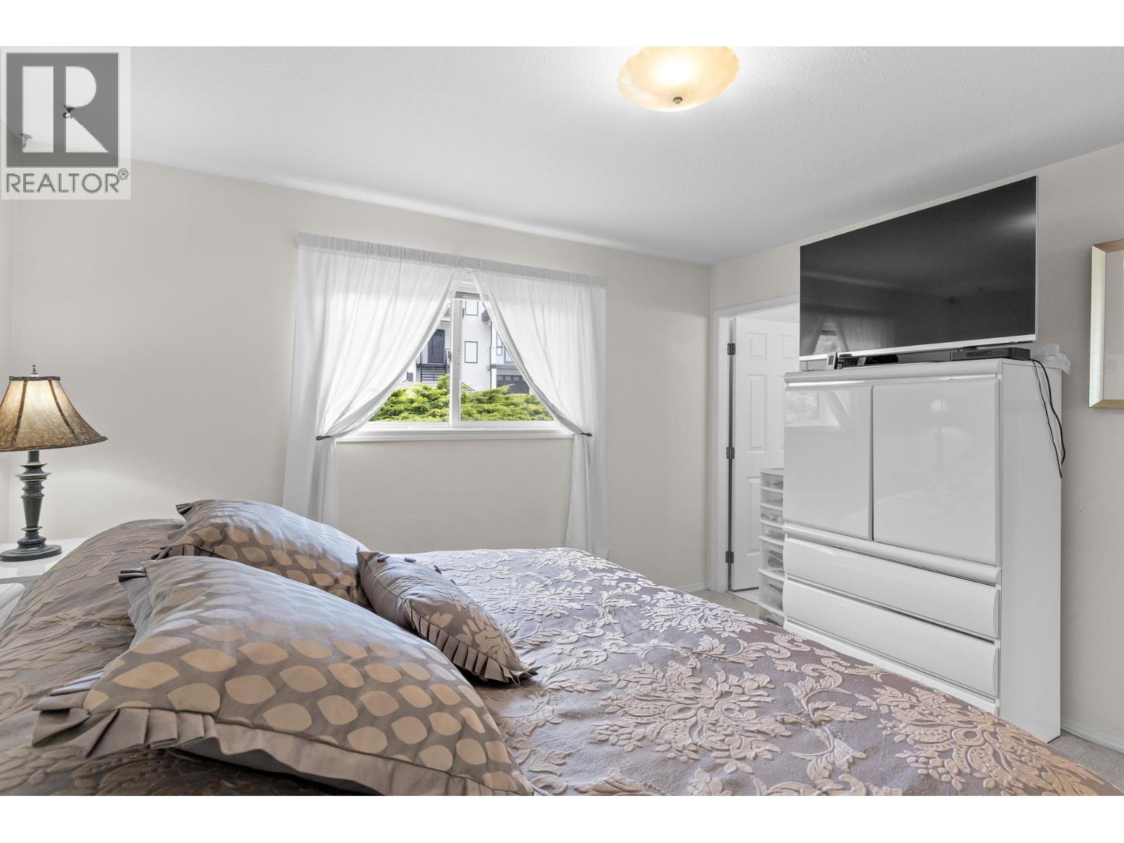 280 Cosens Court - 40