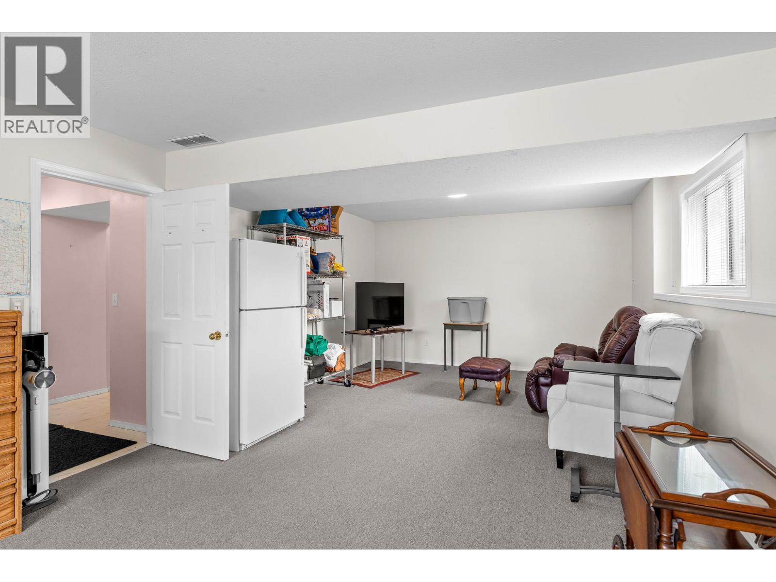 280 Cosens Court - 46