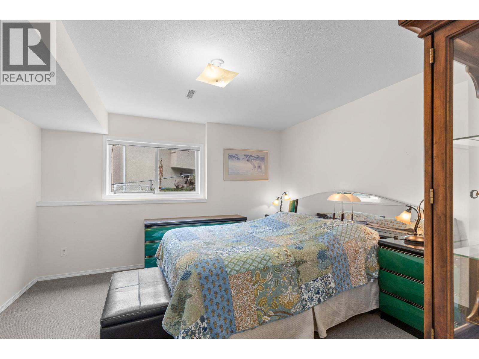 280 Cosens Court - 51