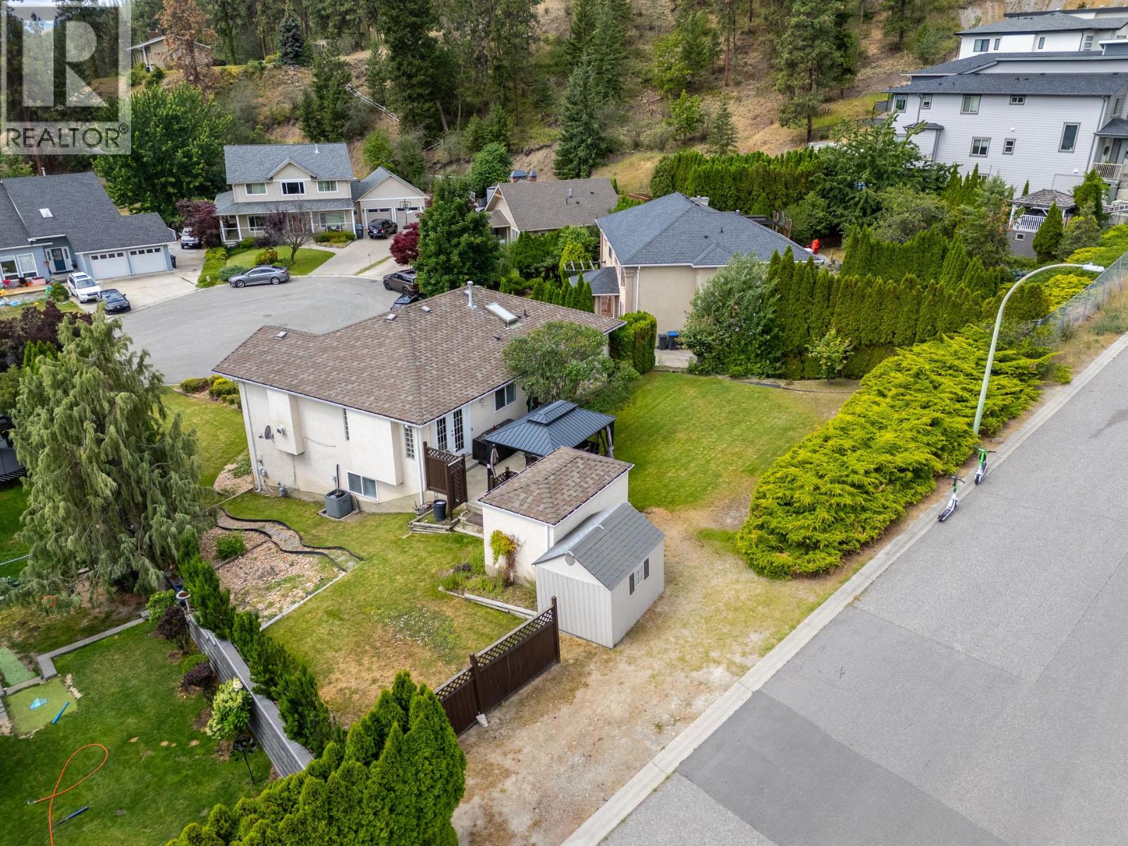 280 Cosens Court - 65