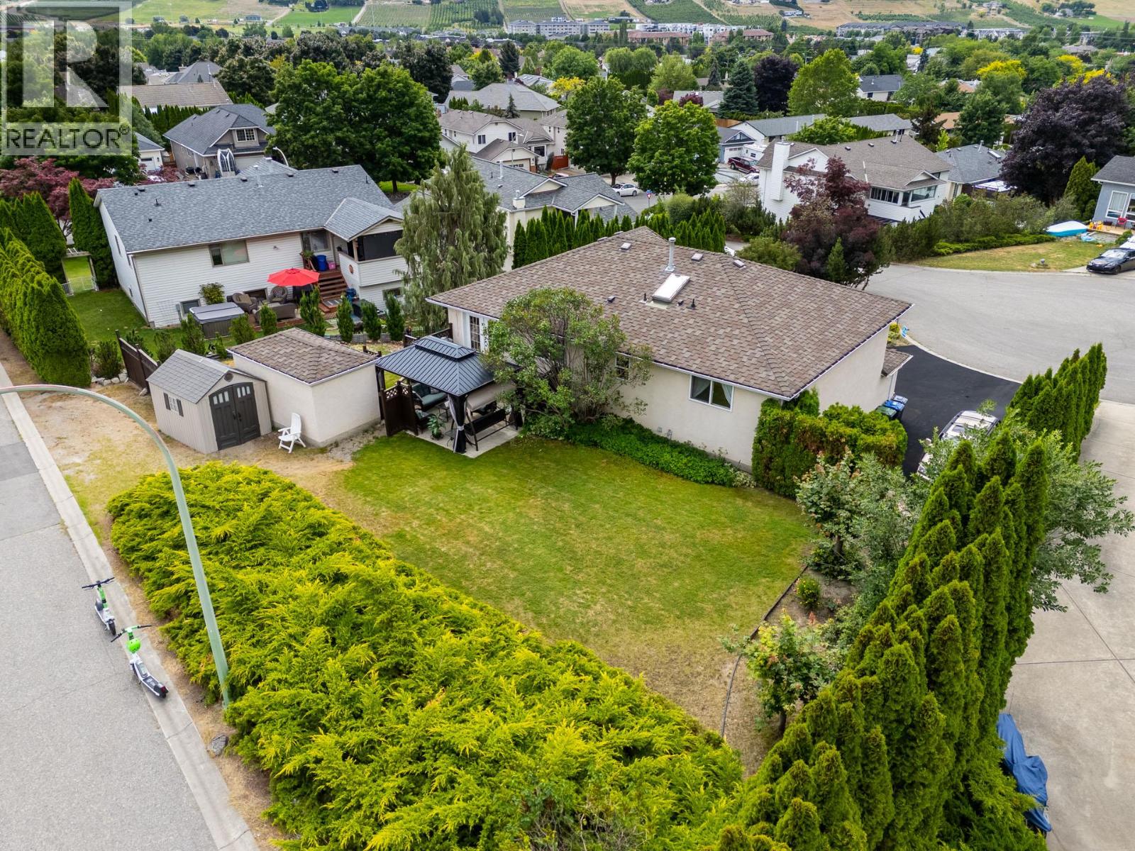 280 Cosens Court - 66