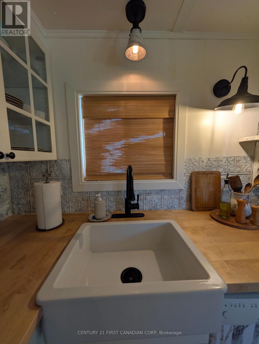 28- 79681 BLUEWATER HIGHWAY - 8