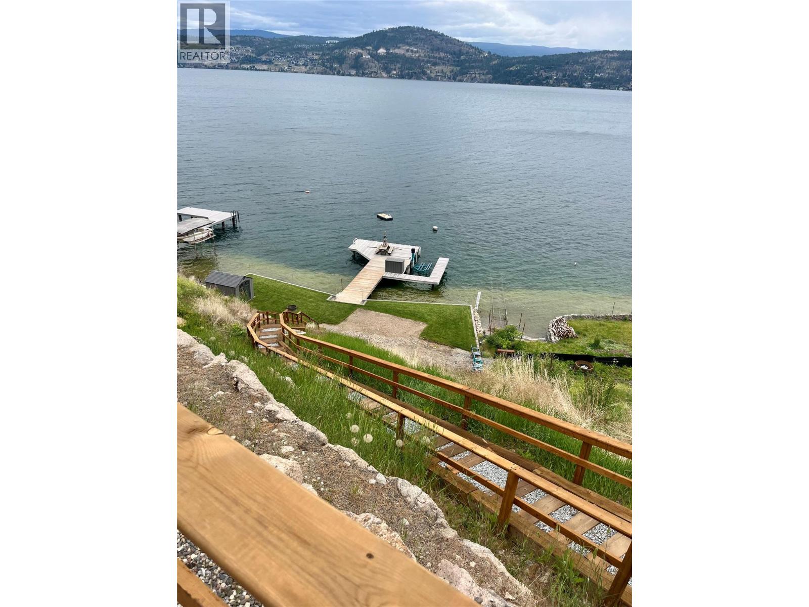  1649 Westside Road North, Kelowna