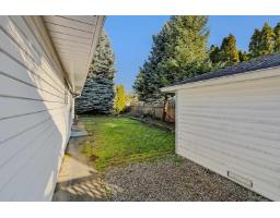 15436 94 Avenue, Surrey, BC V3R9C9 Photo 9