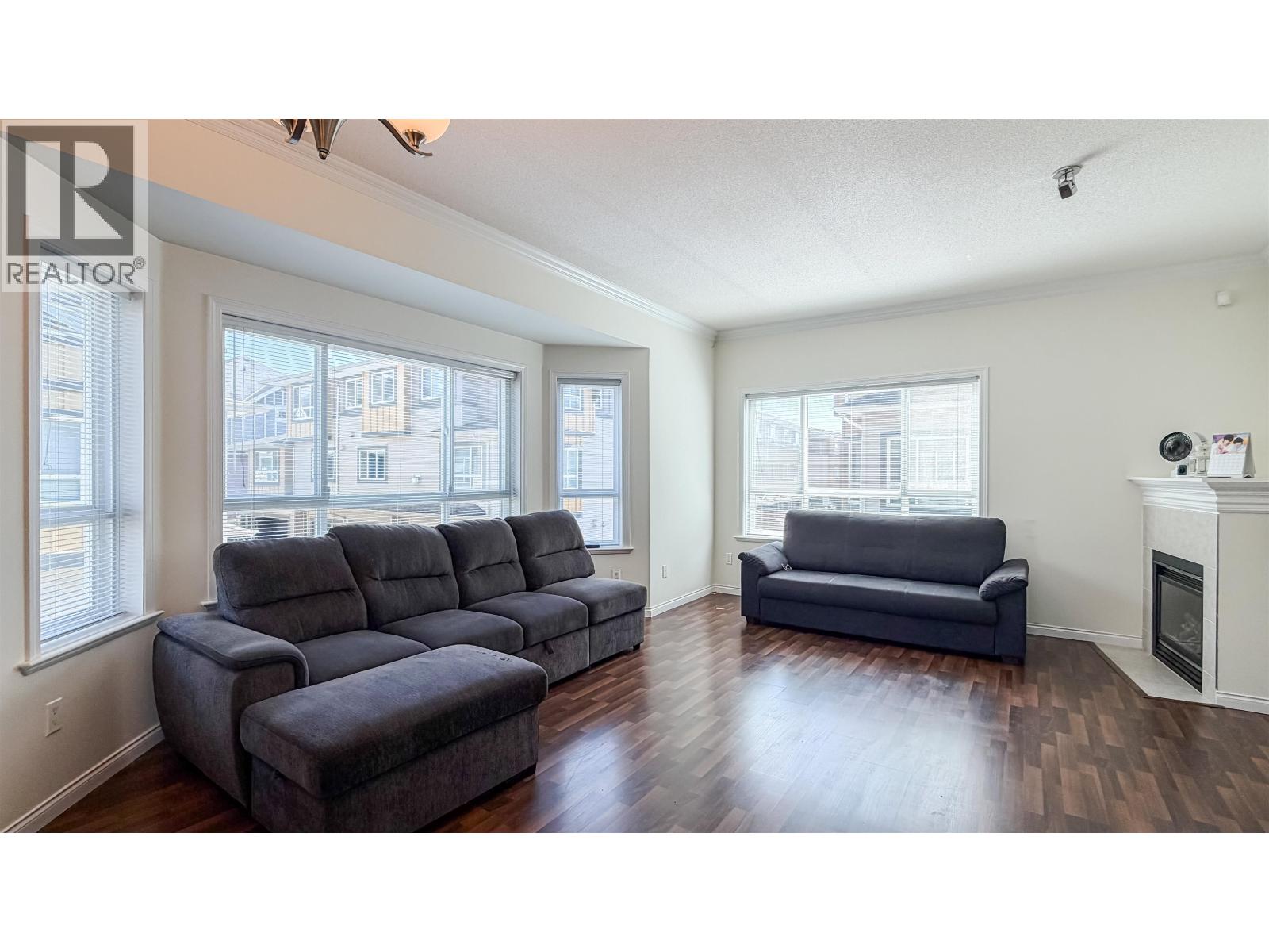 #1-9420 FERNDALE Road, Richmond
