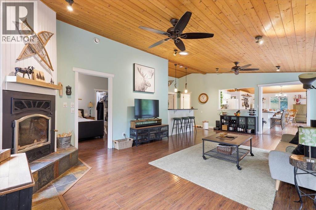 12055A 454 Township - 17
