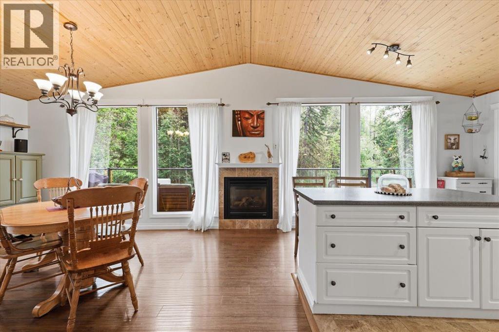 12055A 454 Township - Image 6