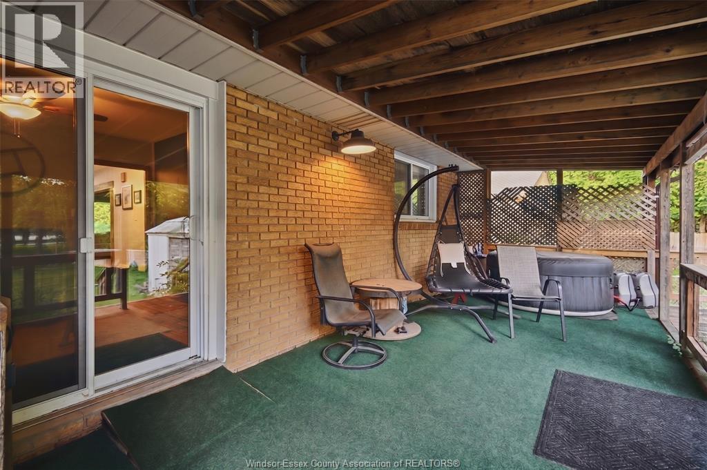 36 WOODLAND AVENUE - 16