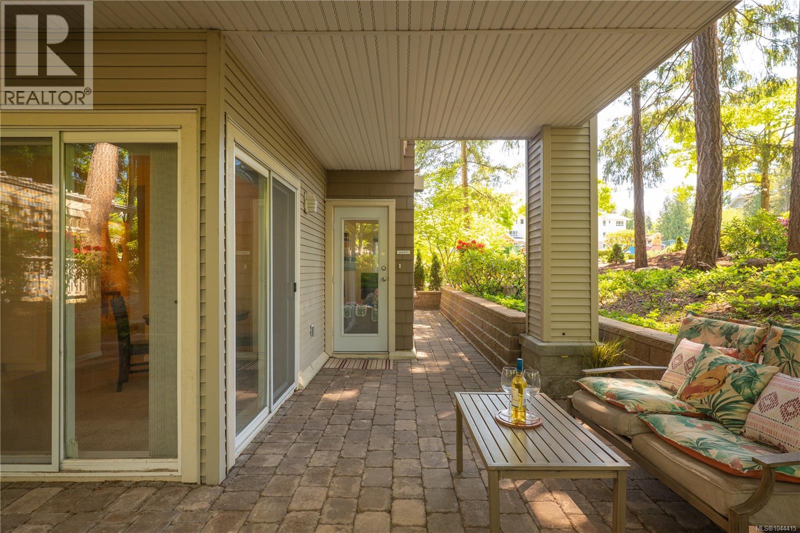 #111 5685 Edgewater Lane - Image 10