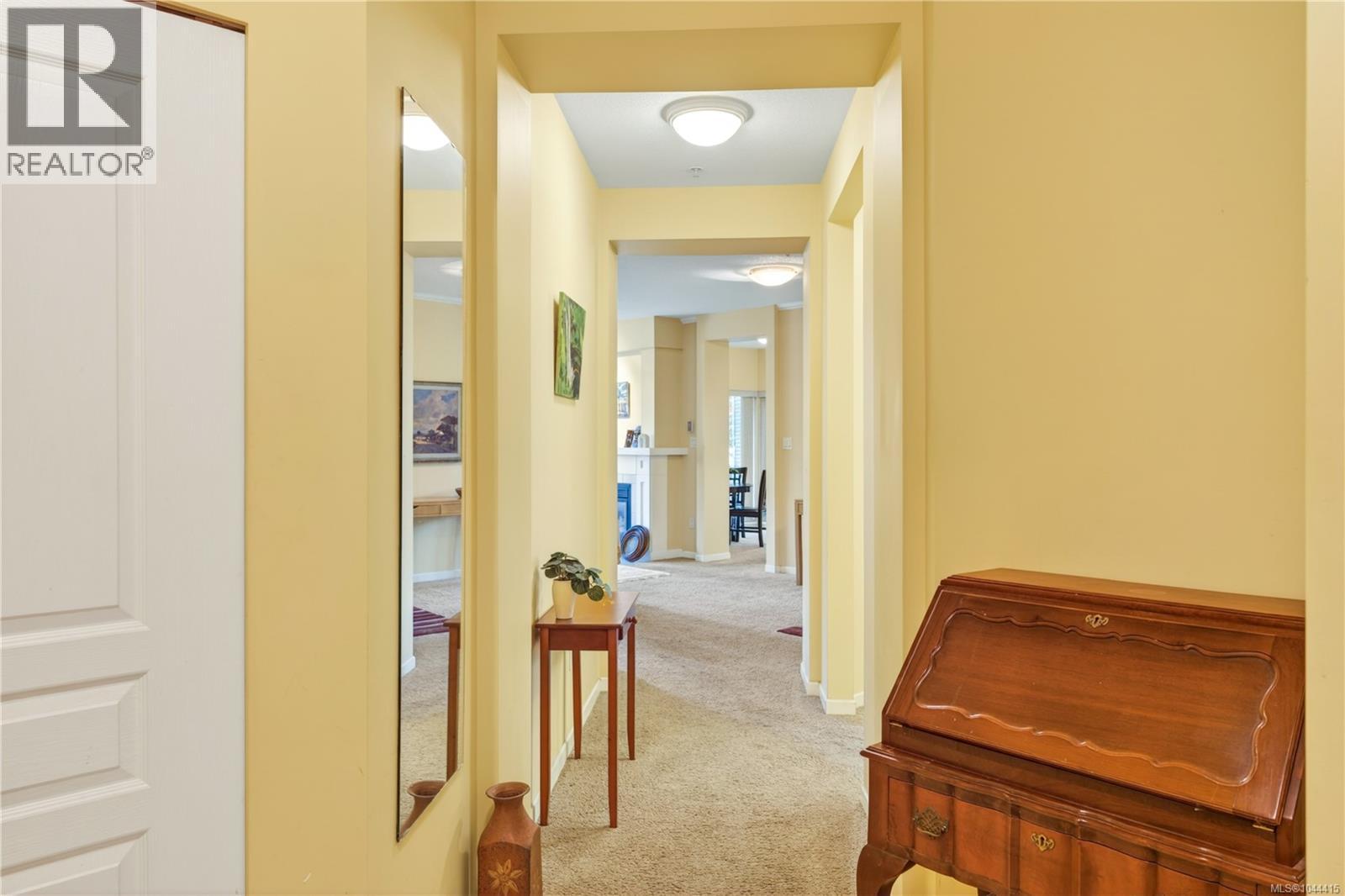 #111 5685 Edgewater Lane - Image 16