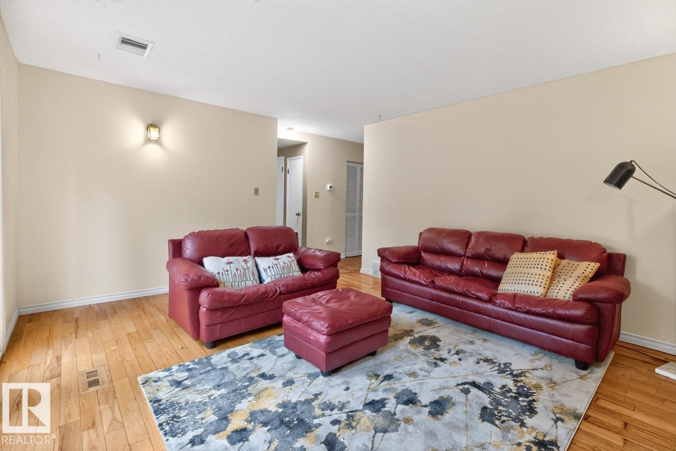 12636 52 AV NW - 15