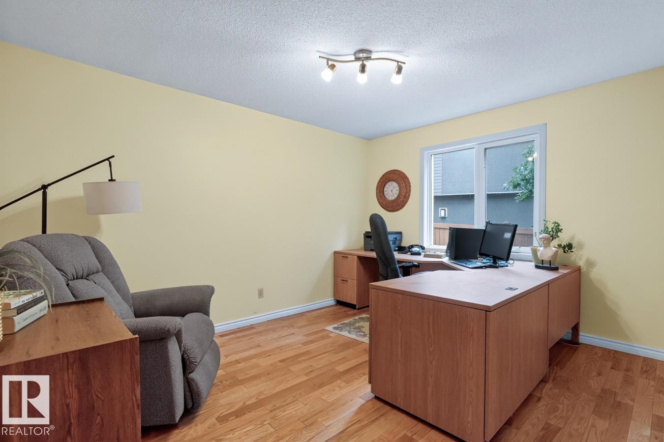 12636 52 AV NW - 19