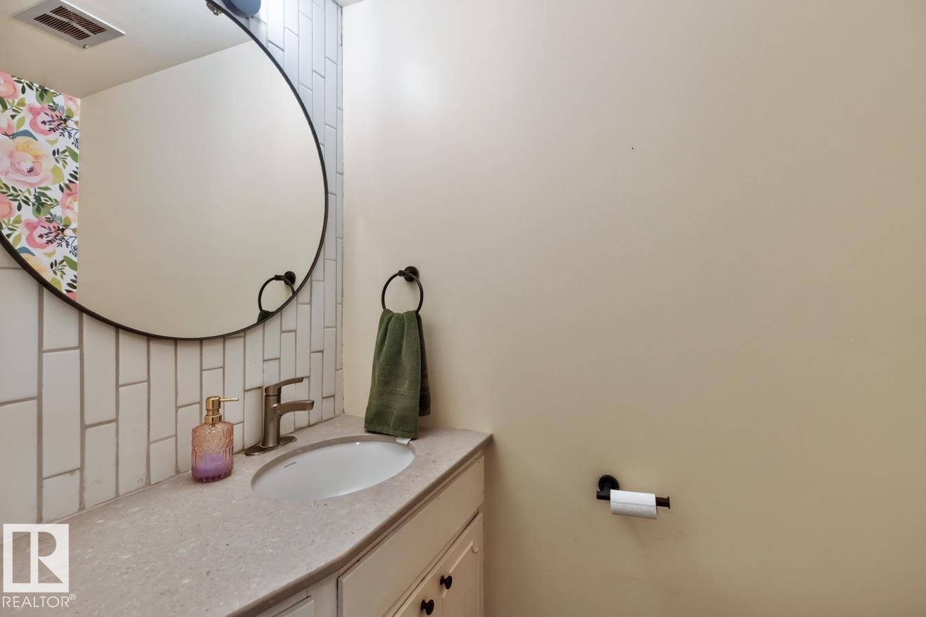 12636 52 AV NW - Image 21