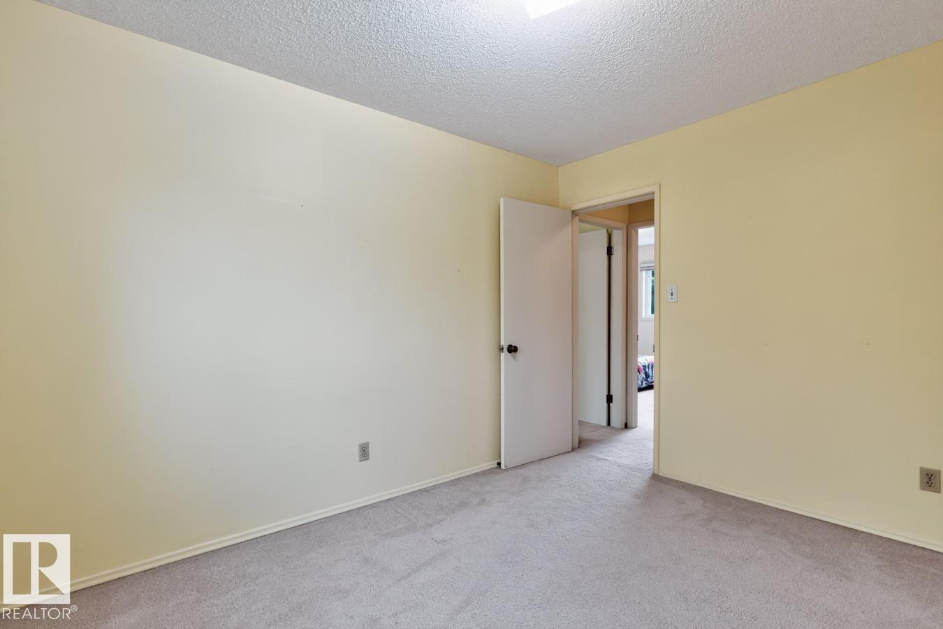 12636 52 AV NW - Image 28
