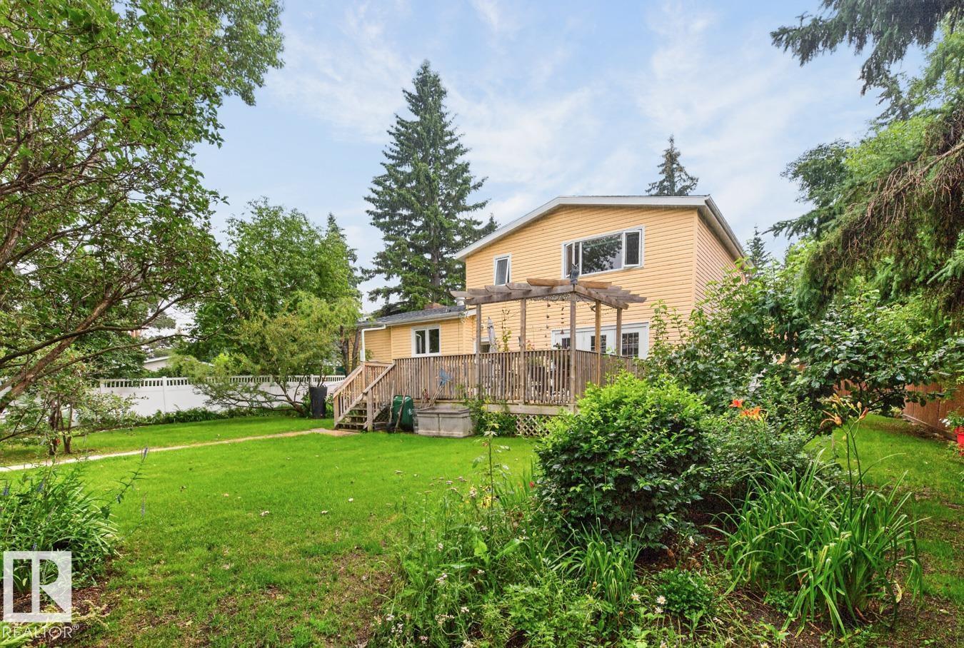 12636 52 AV NW - 38