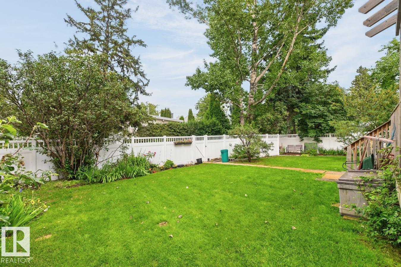 12636 52 AV NW - 40
