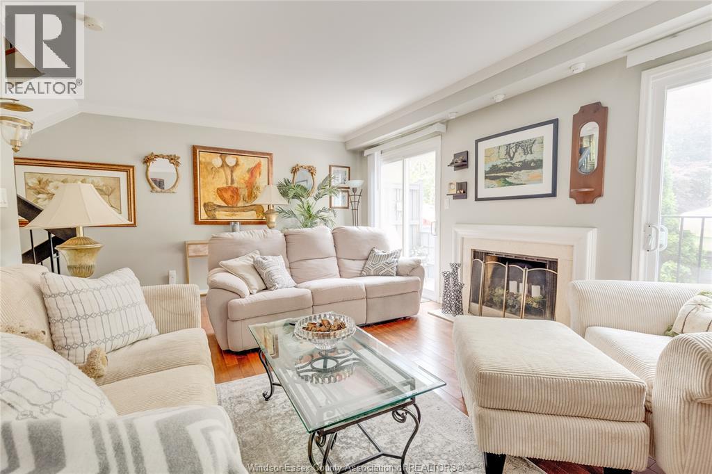 #9-3917 3917 RIVERSIDE East - 8