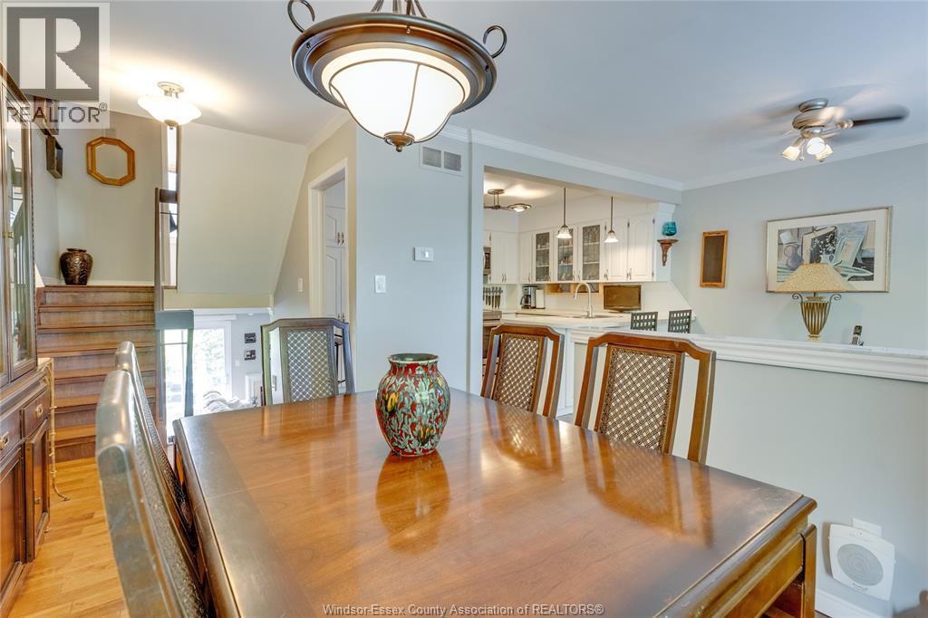 #9-3917 3917 RIVERSIDE East - 23