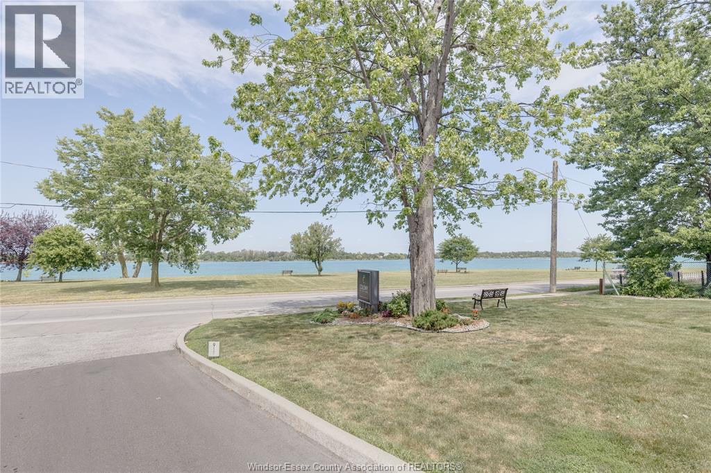 #9-3917 3917 RIVERSIDE East - 41