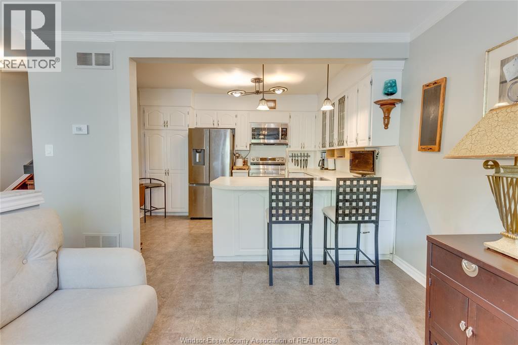 #9-3917 3917 RIVERSIDE East - 16