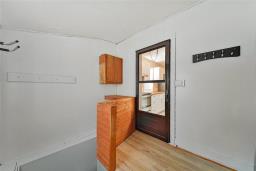 1427 Bannatyne Avenue, Winnipeg, MB R3E0X3 Photo 15