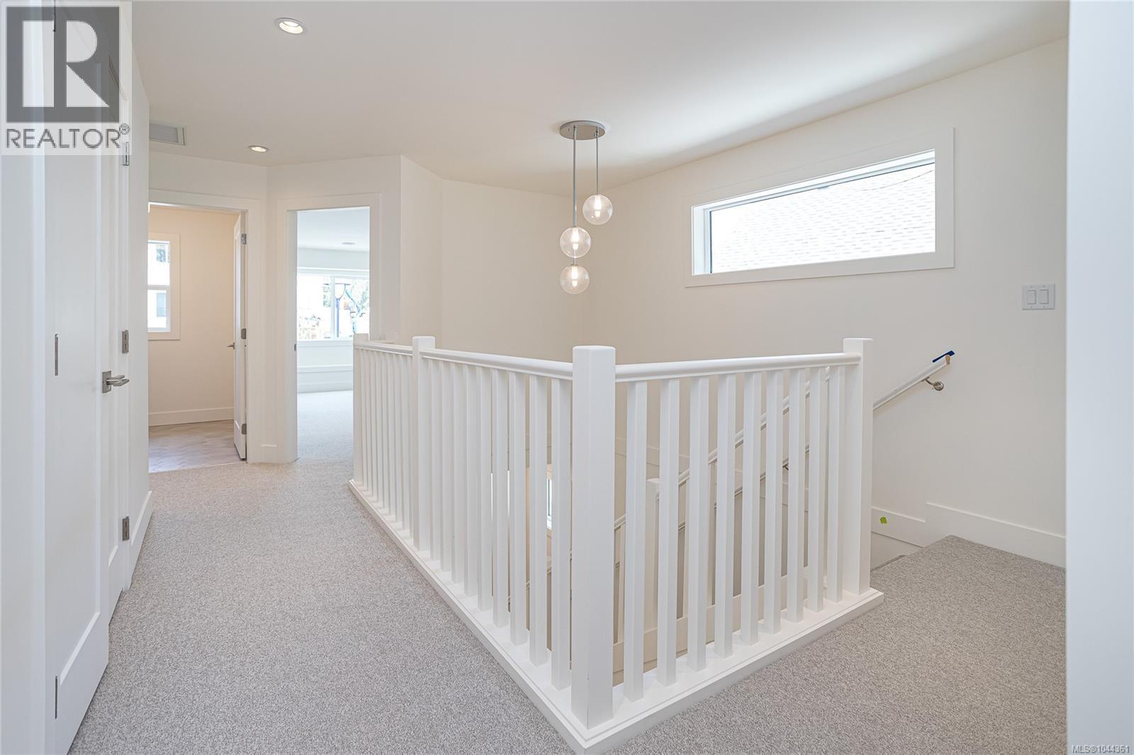 2176 Bellflower Dr - 12
