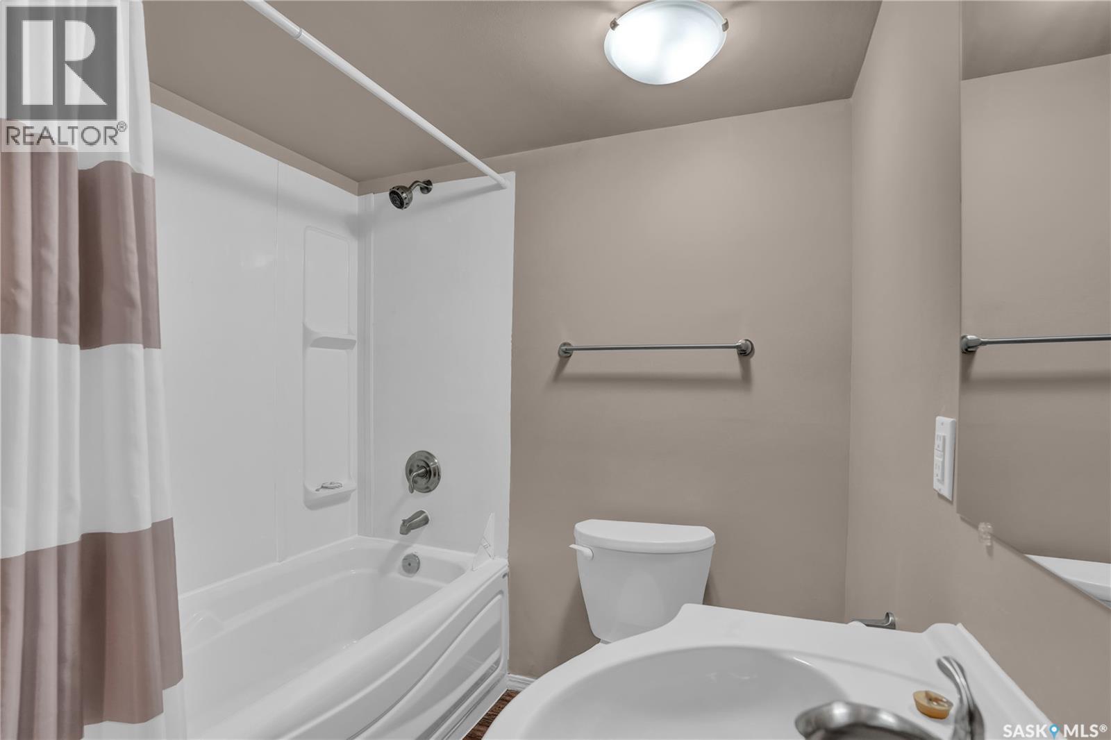 2022 Elliott STREET - 24