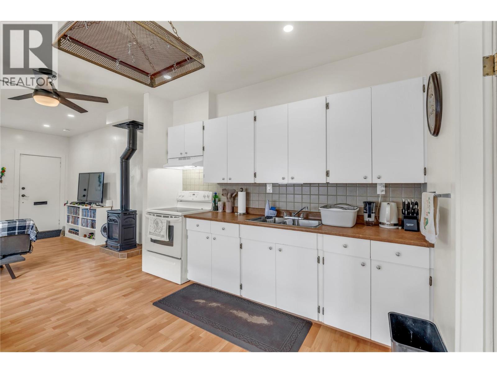 264 Douglas Avenue - 31
