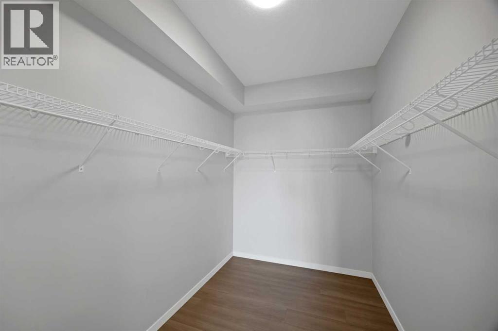 #3315 33 Carringham Gate NW - Image 21