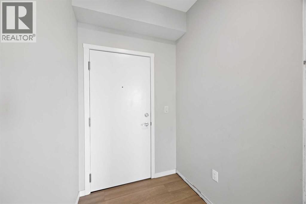 #3315 33 Carringham Gate NW - Image 12