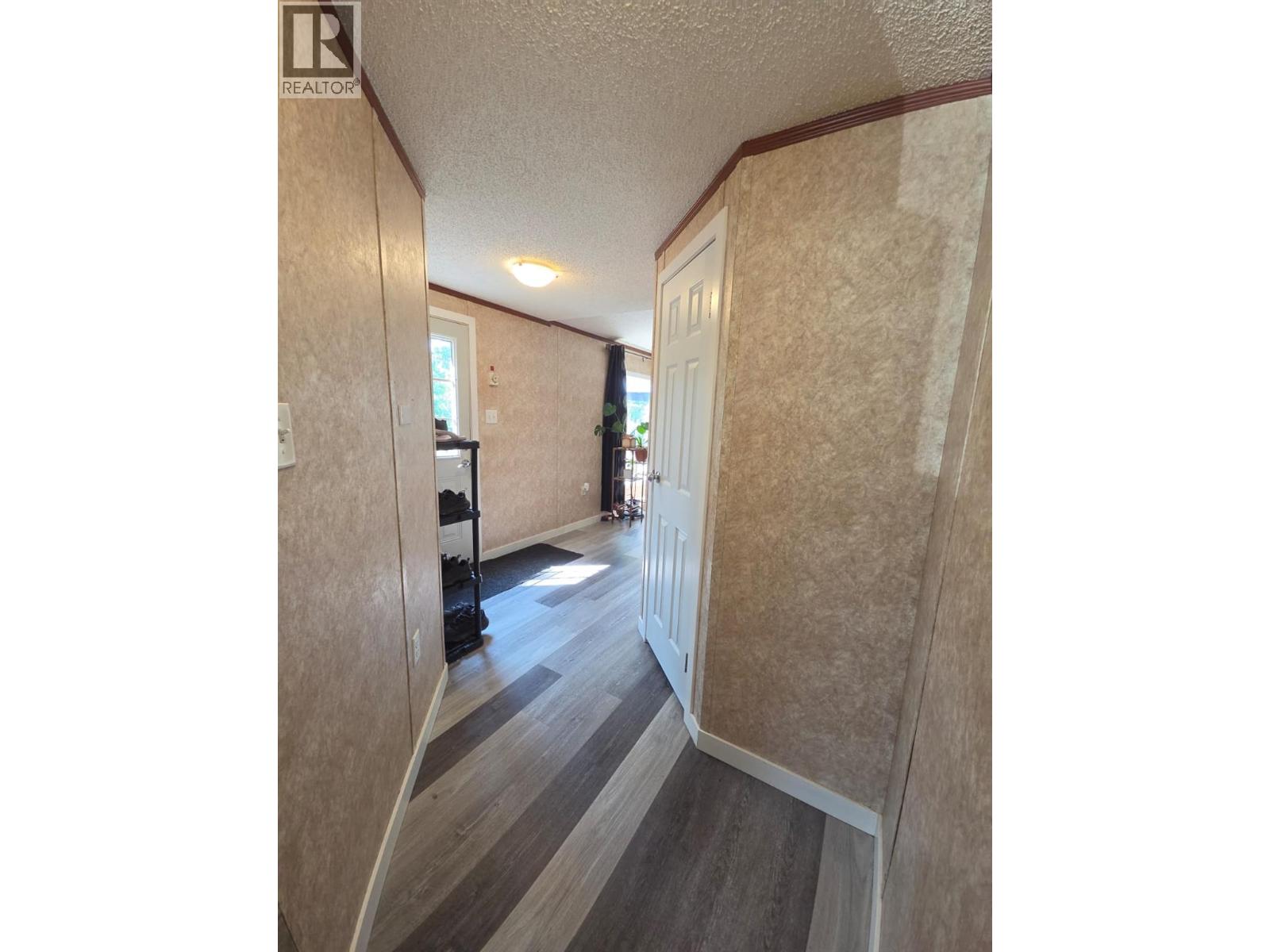 5277 45 Street SE - Image 16