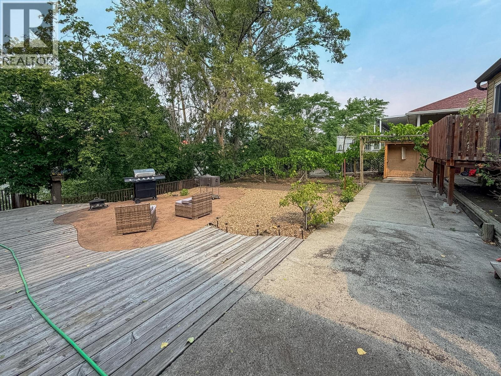8004 89TH Street - 32