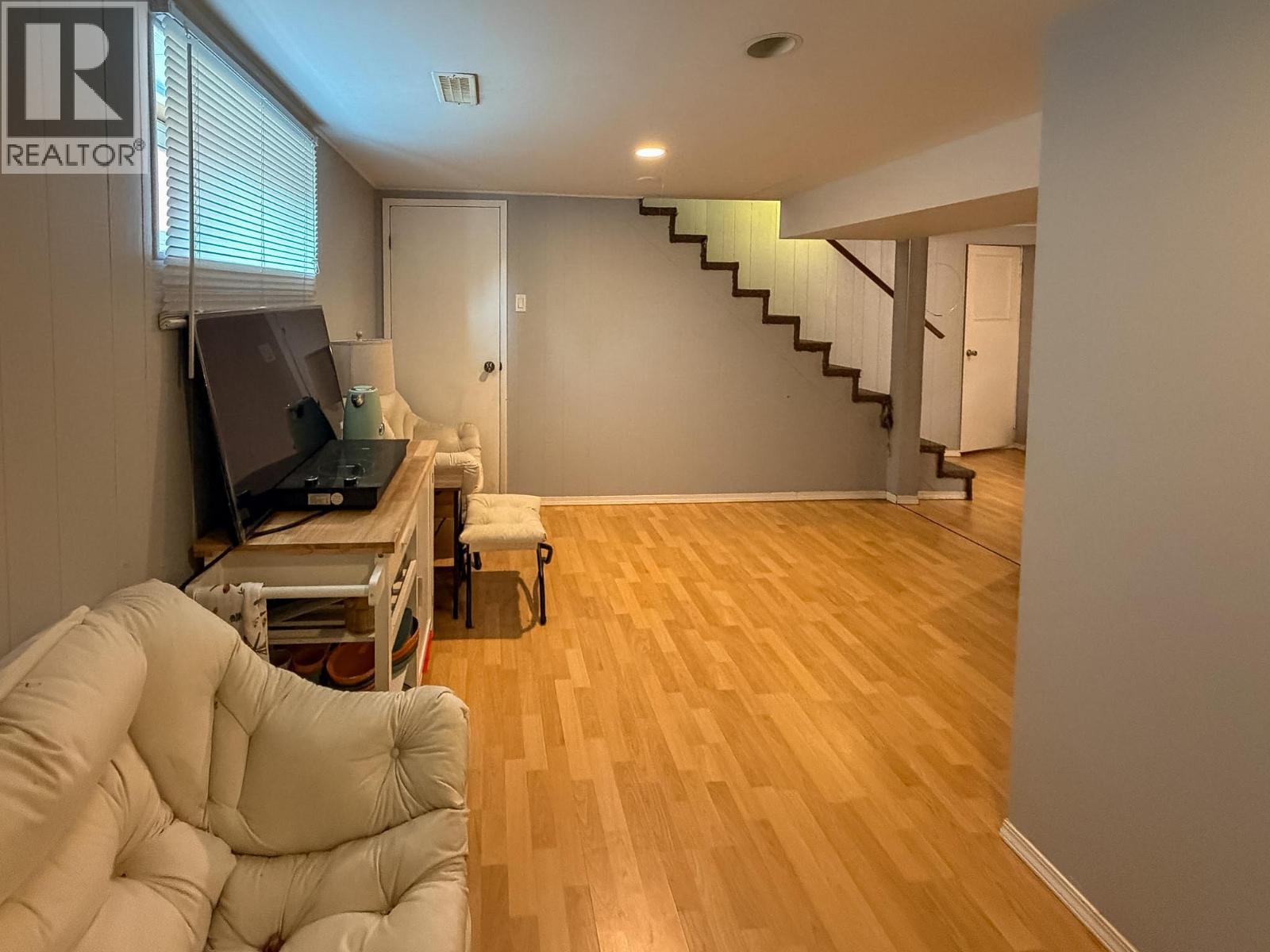 8004 89TH Street - 25