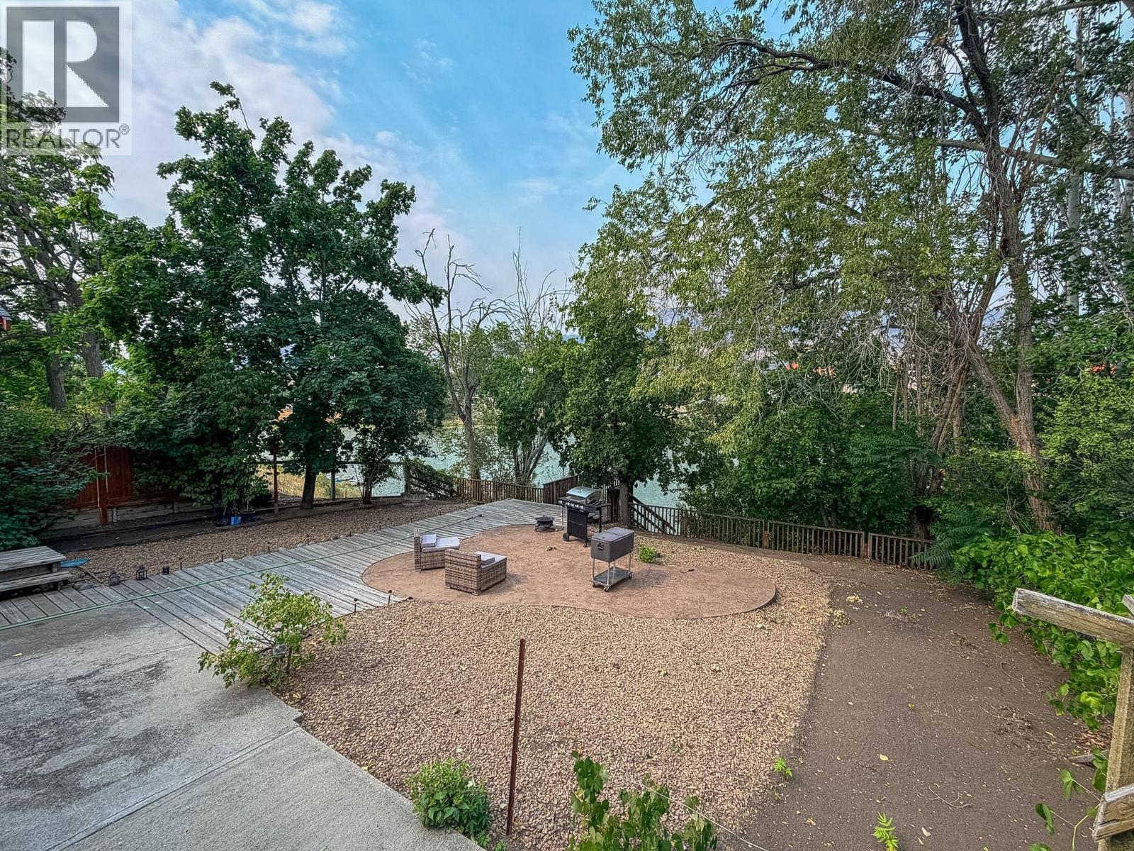 8004 89TH Street - 30