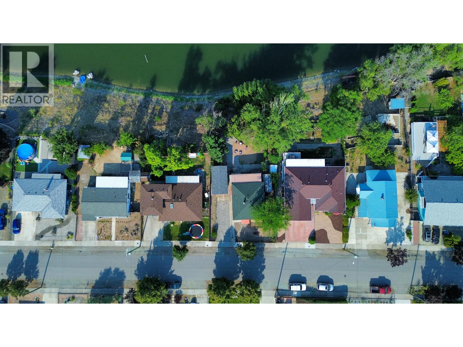 8004 89TH Street - 38