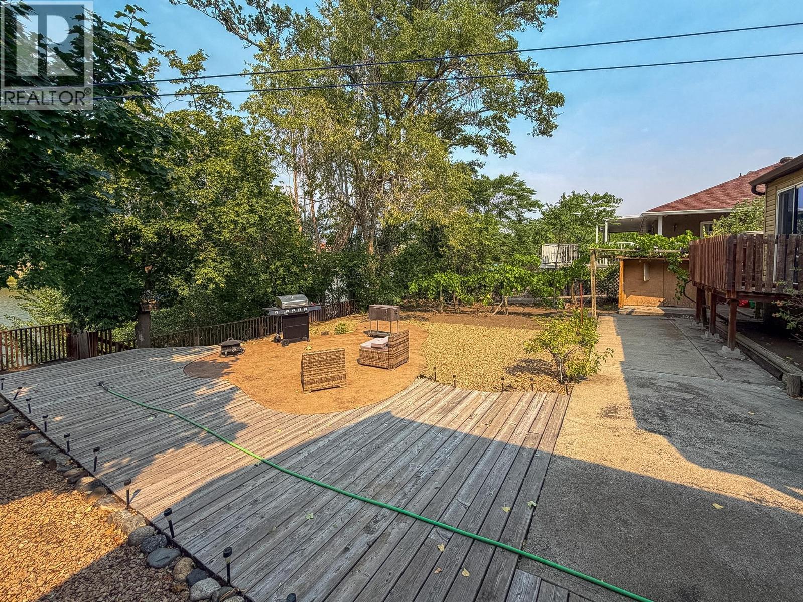 8004 89TH Street - 36