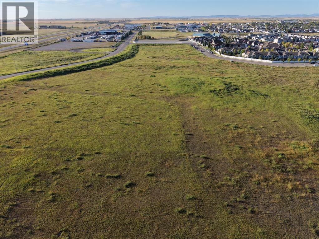 #1 24 Street SE, High River — photo 2