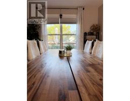 10 Castlewood Avenue thumbnail 12