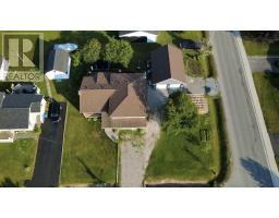 10 Castlewood Avenue thumbnail 33