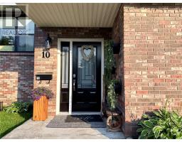 10 Castlewood Avenue thumbnail 5