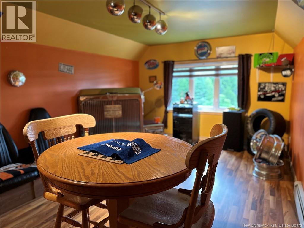 1359 Des Pionniers Avenue - Image 13