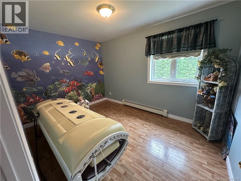 1359 Des Pionniers Avenue - Image 17