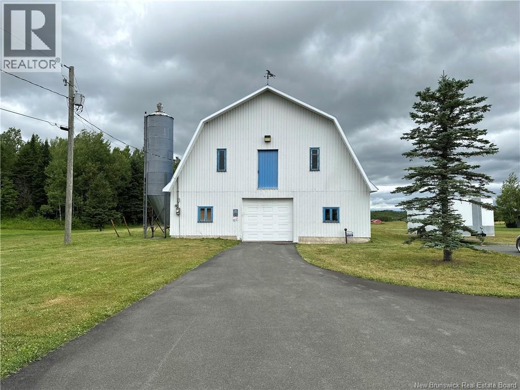 1359 Des Pionniers Avenue - Image 30