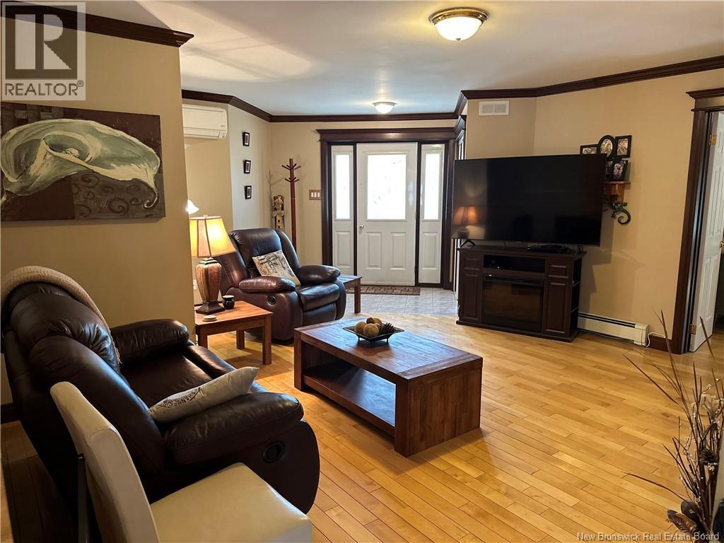 1359 Des Pionniers Avenue - Image 7