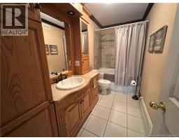 Family room - 1359 Des Pionniers Avenue, Balmoral, NB E8E1B7 Photo 10