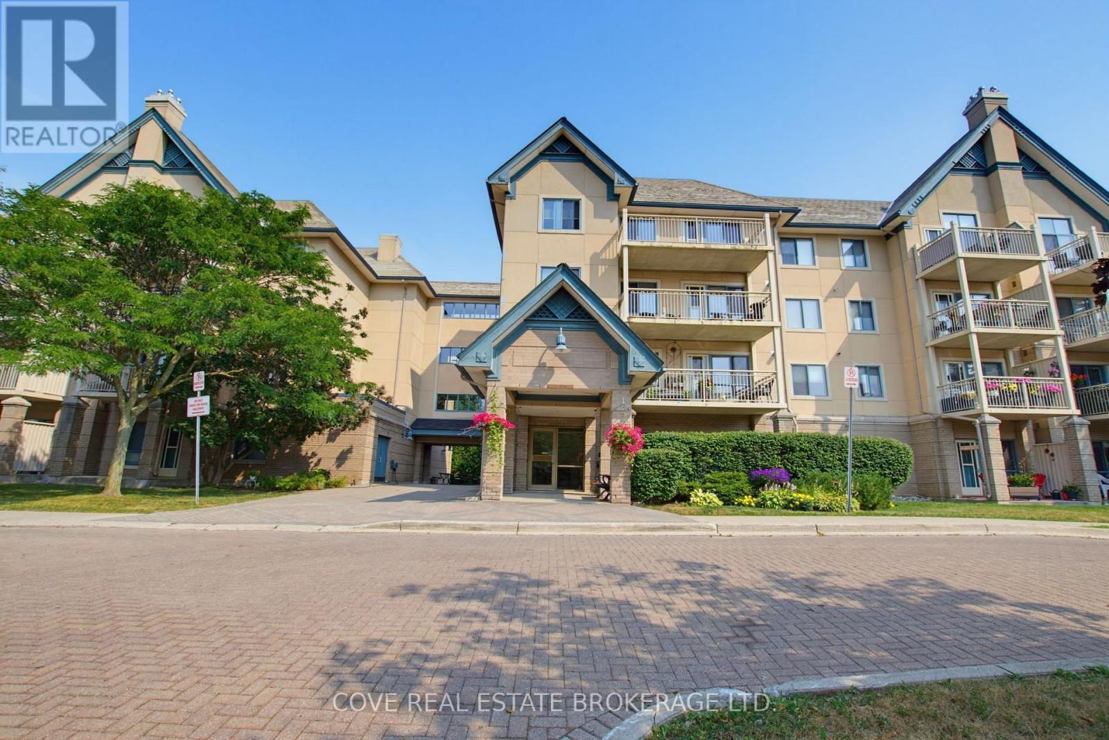 #203 511 GAINSBOROUGH ROAD - 2