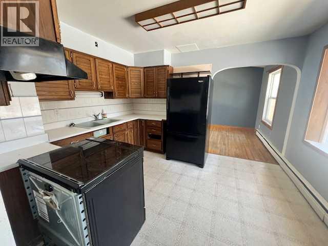 5021 47 Street - Photo 6