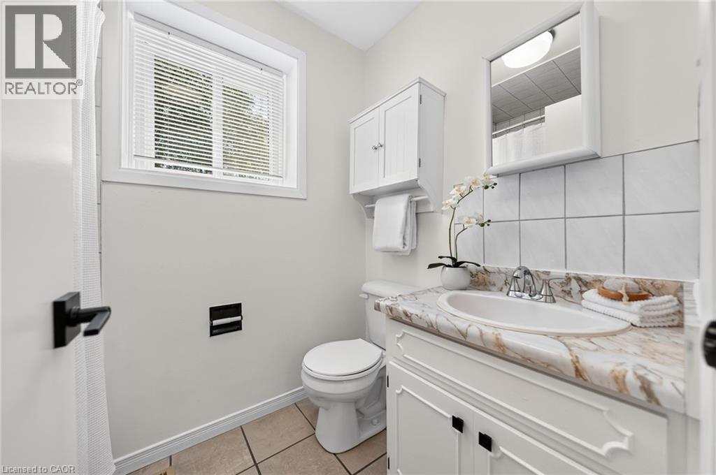 21 COACHWOOD Road - 25